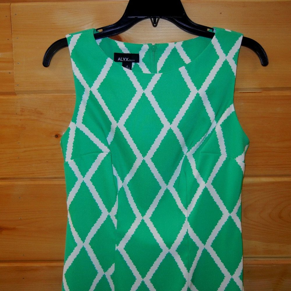 ALYX Womens Sheath style Dress sz 4 Green & White